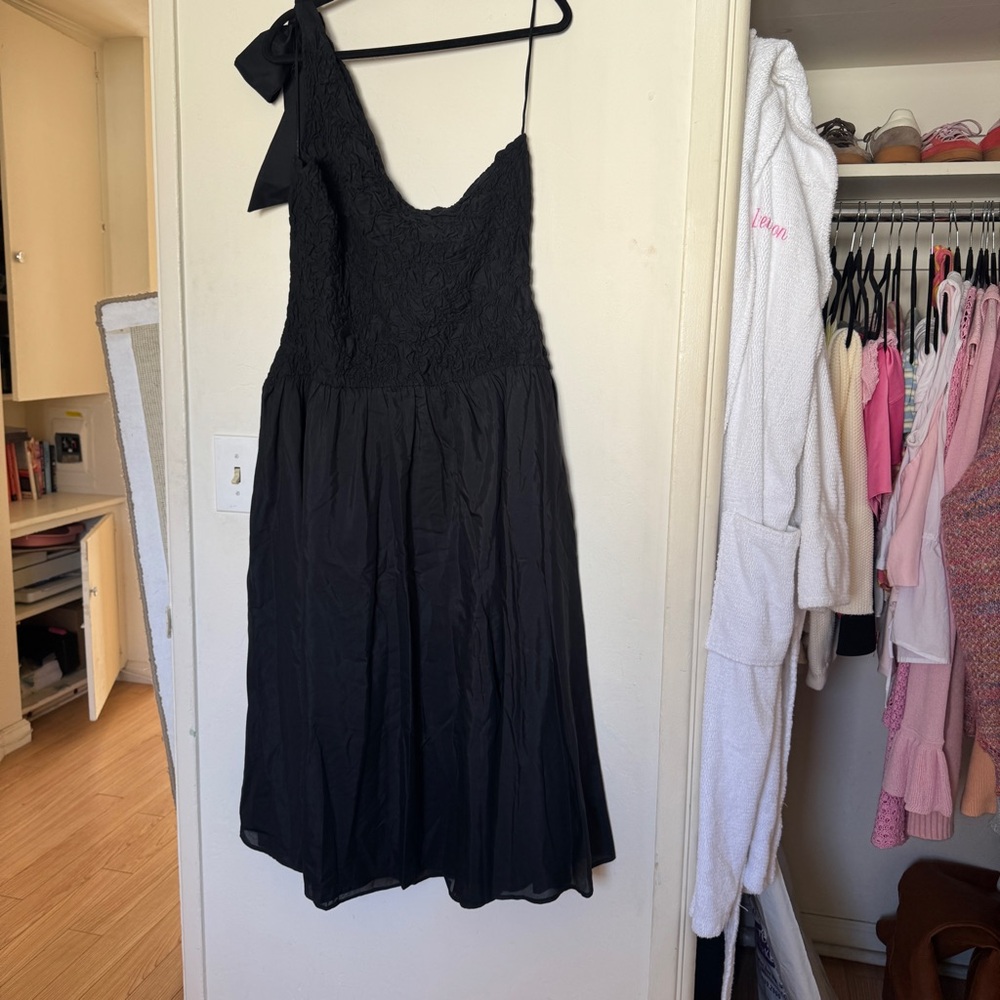 Black Midi Dress with One-Shoulder Bow